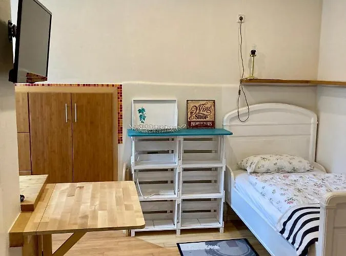 Wohnen Auf Dem Weingut - Klein Und Fein - Wengertssube